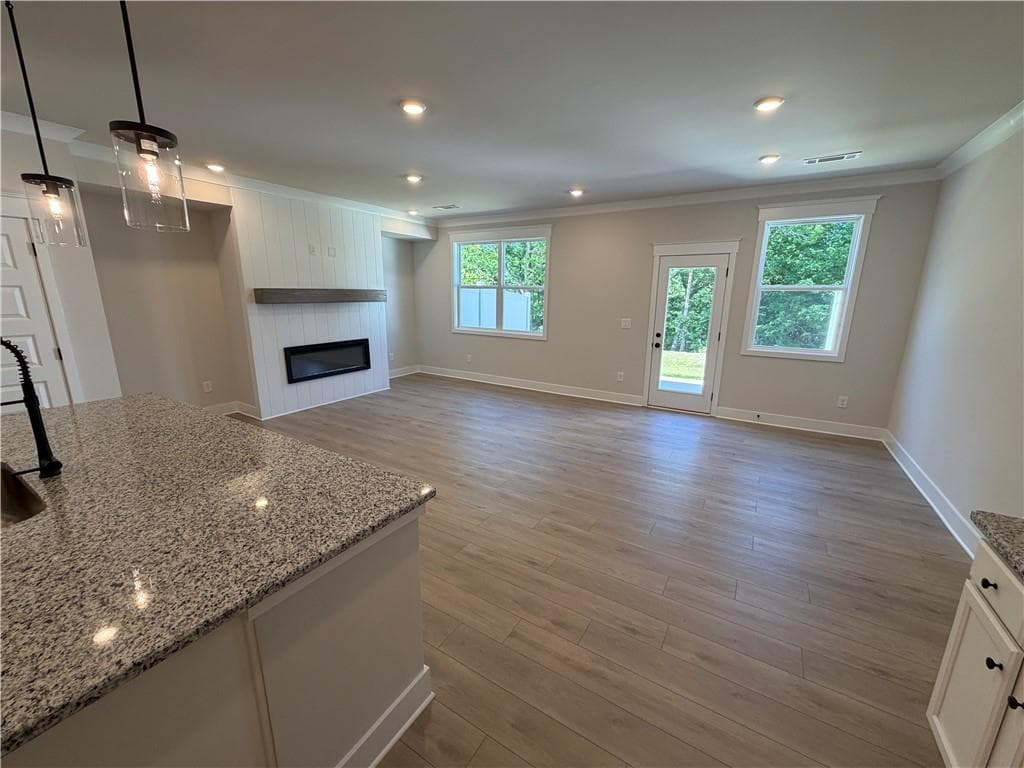 3 bedroom, 3 bathroom, 1,853 sq ft townhouse for sale at 4190 Millstone Park Lane, Gainesville, GA 30504 — photo 9