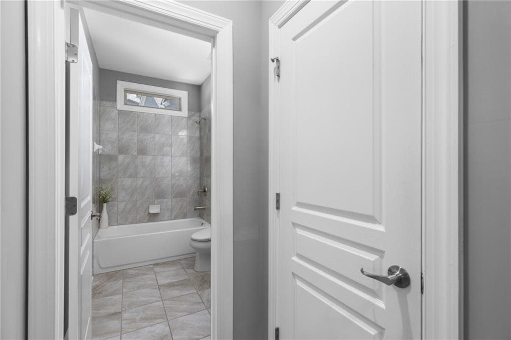 4 bedroom, 4 bathroom, 3,610 sq ft single family residence for sale at 1935 Button Fern Lane, Cumming, GA 30041 — photo 10