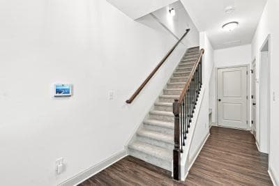 3 bedroom, 4 bathroom, 2,000 sq ft townhouse for sale at 421 Stovall Place, Woodstock, GA 30188 — photo 4