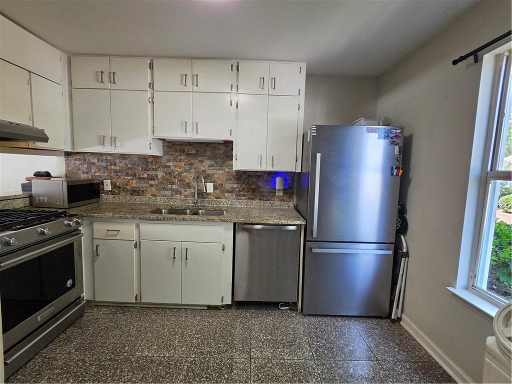 2 bedroom, 2 bathroom, 1,152 sq ft townhouse for sale at 3414 Misty Harbour Trail, Atlanta, GA 30340 — photo 4