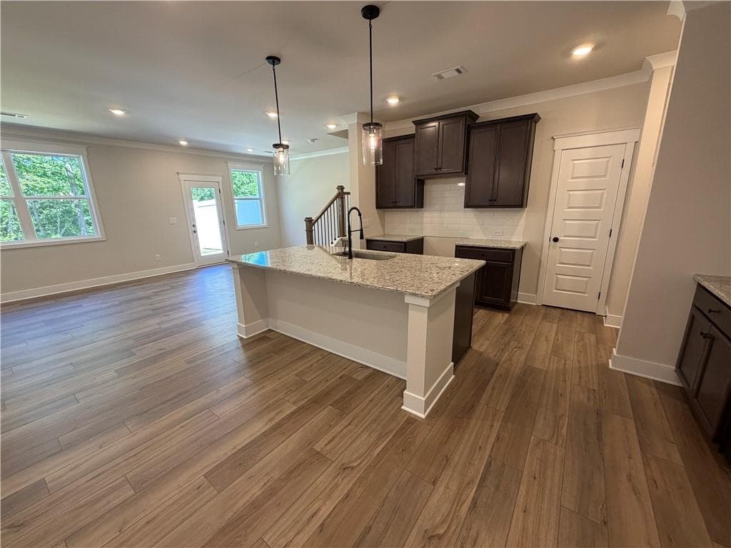 3 bedroom, 3 bathroom, 1,850 sq ft townhouse for sale at 4186 Millstone Park Lane, Gainesville, GA 30504 — photo 3