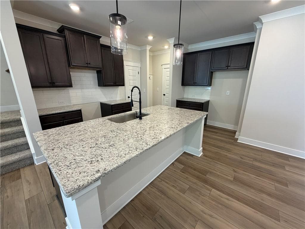 3 bedroom, 3 bathroom, 1,850 sq ft townhouse for sale at 4186 Millstone Park Lane, Gainesville, GA 30504 — photo 4
