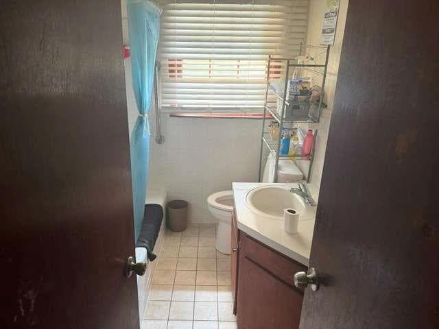 3 bedroom, 2 bathroom, 1,540 sq ft single family residence under contract at 2508 Old Hapeville Road, Atlanta, GA 30315 — photo 4