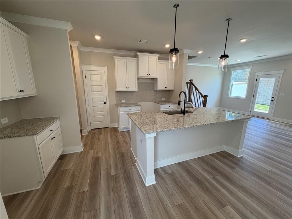 3 bedroom, 3 bathroom, 1,850 sq ft townhouse for sale at 4182 Millstone Park Lane, Gainesville, GA 30504 — photo 7