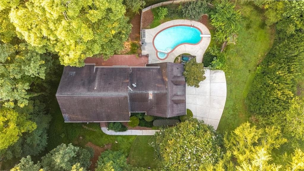 5 bedroom, 5 bathroom, 5,314 sq ft single family residence for sale at 6088 Mill Stone Run, Tucker, GA 30087 — photo 4