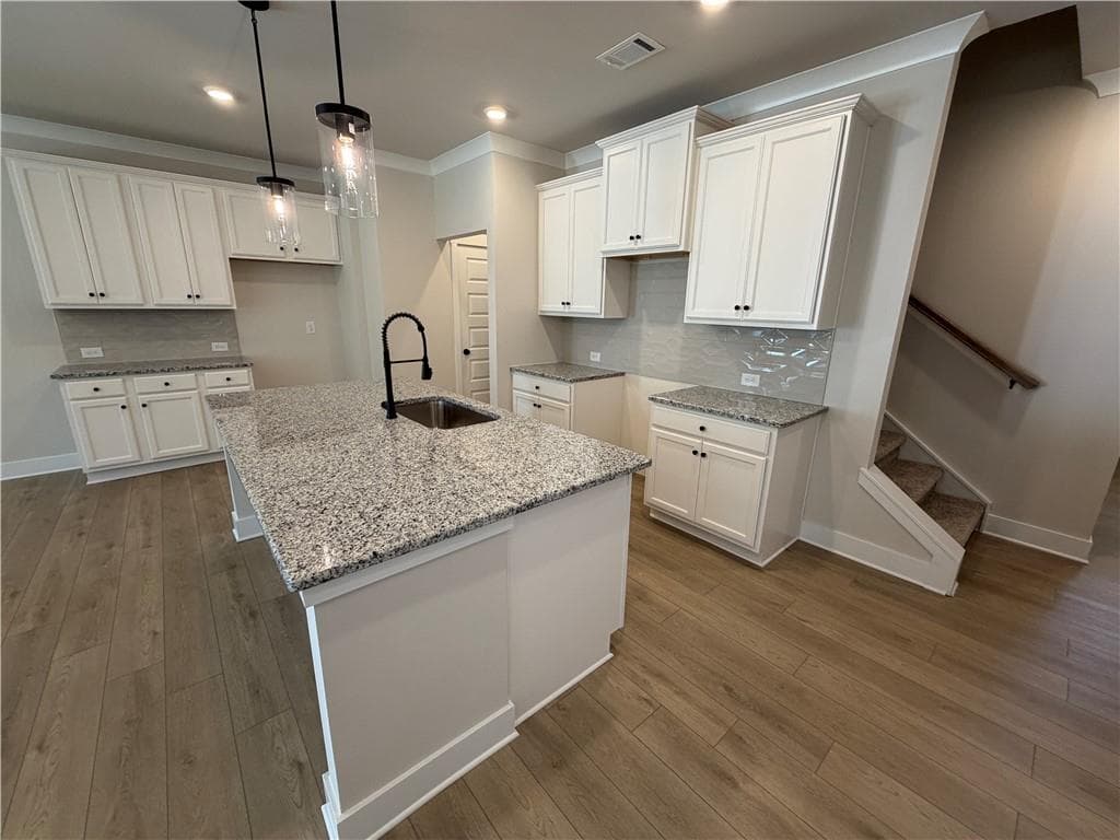 3 bedroom, 3 bathroom, 1,853 sq ft townhouse for sale at 4222 Oak View Lane, Gainesville, GA 30504 — photo 8