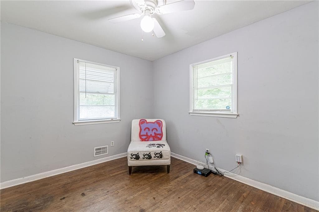 1 bedroom, 1 bathroom, 1,040 sq ft single family residence for rent at 350 Brooks Avenue, Atlanta, GA 30310 for $800 a month — photo 4