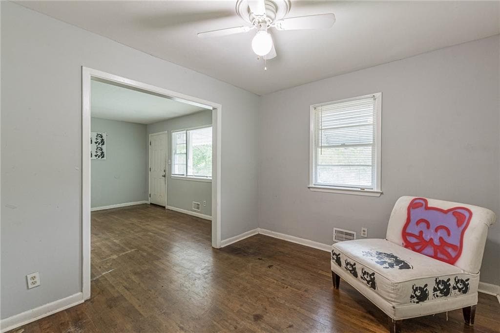 1 bedroom, 1 bathroom, 1,040 sq ft single family residence for rent at 350 Brooks Avenue, Atlanta, GA 30310 for $800 a month — photo 5