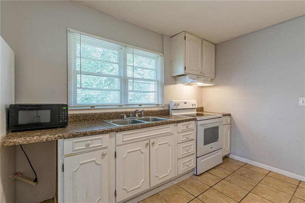 1 bedroom, 1 bathroom, 1,040 sq ft single family residence for rent at 350 Brooks Avenue, Atlanta, GA 30310 for $800 a month — photo 8