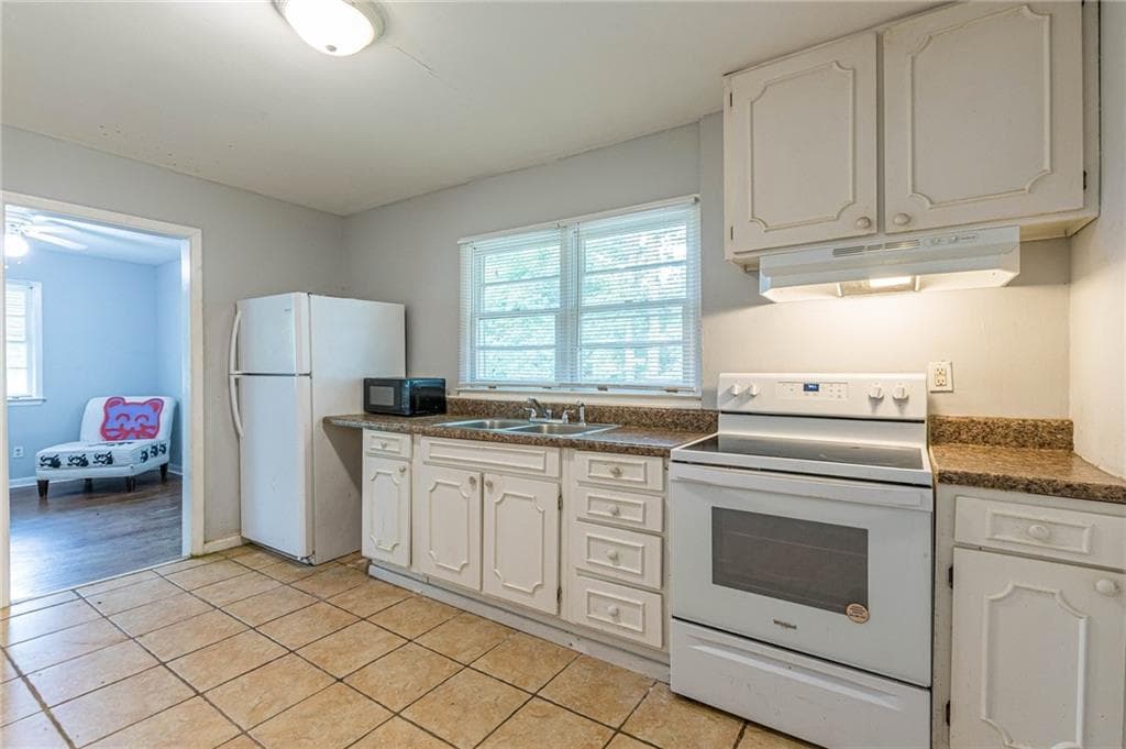 1 bedroom, 1 bathroom, 1,040 sq ft single family residence for rent at 350 Brooks Avenue, Atlanta, GA 30310 for $800 a month — photo 10
