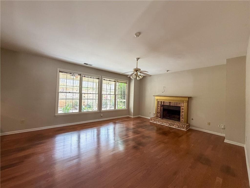 5 bedroom, 3 bathroom, 3,497 sq ft single family residence under contract at 11295 Vedrines Drive, Johns Creek, GA 30022 — photo 9