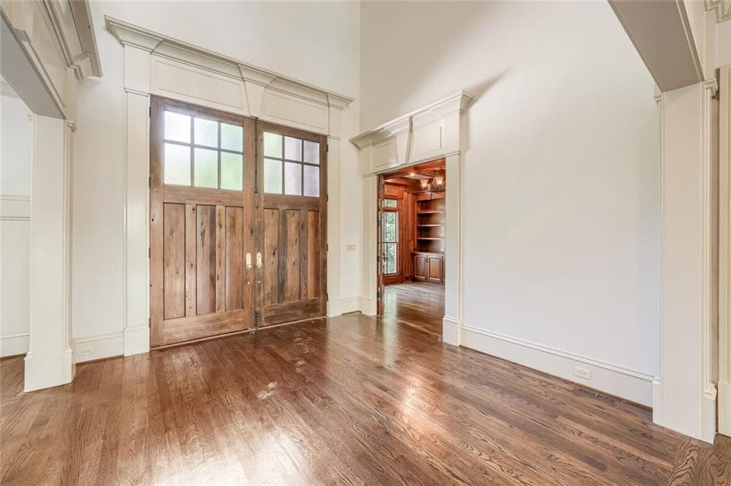 8 bedroom, 11 bathroom, 14,080 sq ft single family residence for sale at 7965 Robin Road, Cumming, GA 30041 — photo 10