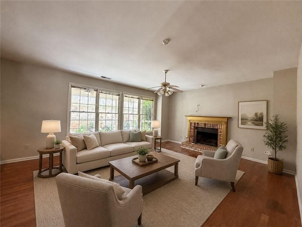 5 bedroom, 3 bathroom, 3,497 sq ft single family residence under contract at 11295 Vedrines Drive, Johns Creek, GA 30022 — photo 10