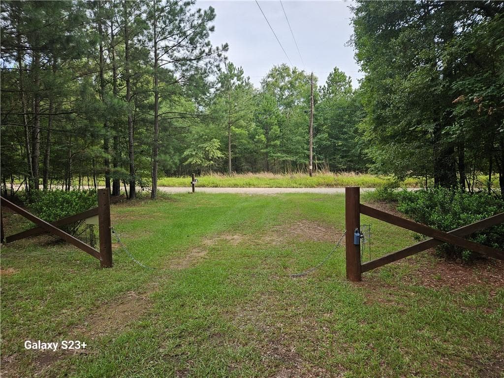 3 bedroom, 2 bathroom, 1,216 sq ft single family residence for sale at 1371 Bairdstown Road, Union Point, GA 30669 — photo 9