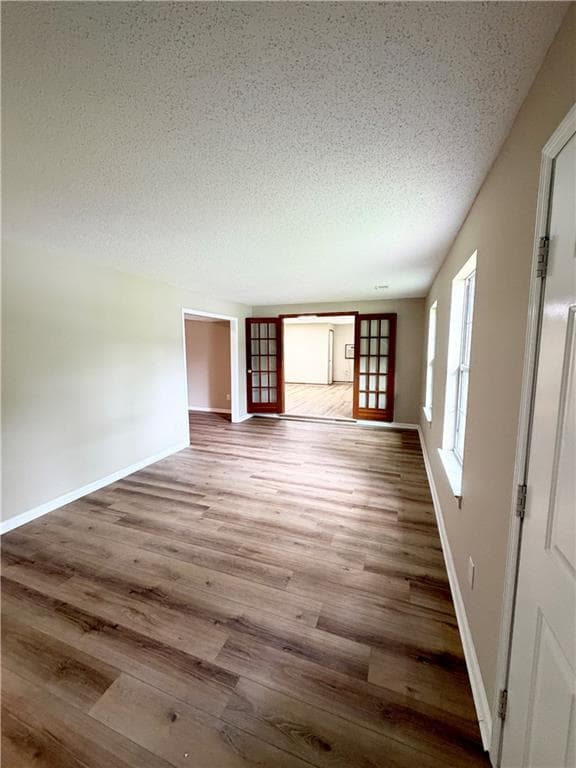 4 bedroom, 3 bathroom, 2,000 sq ft single family residence for sale at 3479 Meadowlane Circle, Atlanta, GA 30331 — photo 3