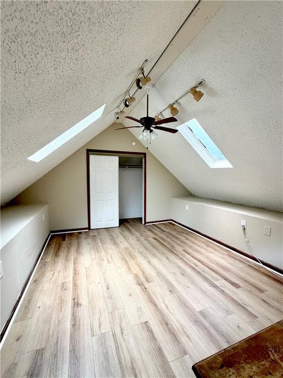 4 bedroom, 3 bathroom, 2,000 sq ft single family residence for sale at 3479 Meadowlane Circle, Atlanta, GA 30331 — photo 7