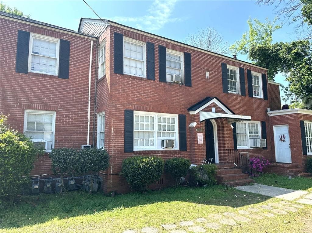 other under contract at 2418 Vineville Avenue, Macon, GA 31204