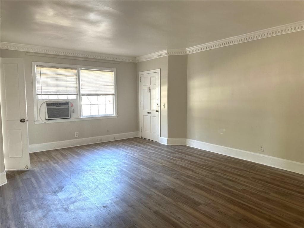 other under contract at 2418 Vineville Avenue, Macon, GA 31204 — photo 4