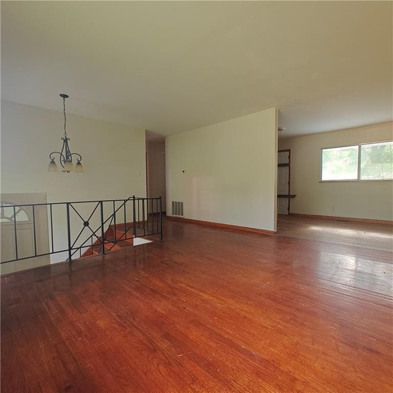 5 bedroom, 3 bathroom, 1,850 sq ft single family residence for rent at 423 Alabama Avenue, Warner Robins, GA 31093 for $1,475 a month — photo 4