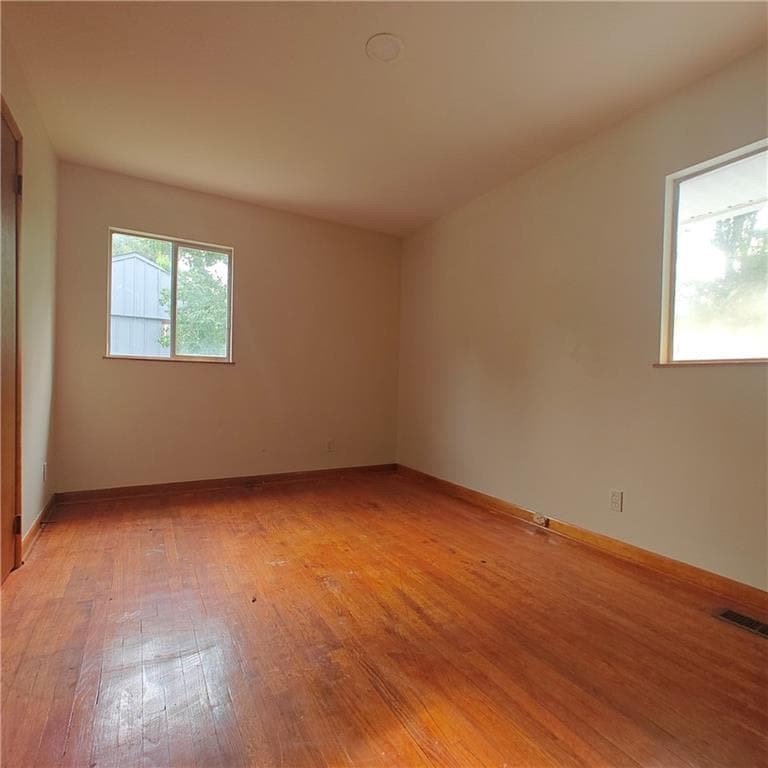 5 bedroom, 3 bathroom, 1,850 sq ft single family residence for rent at 423 Alabama Avenue, Warner Robins, GA 31093 for $1,475 a month — photo 7