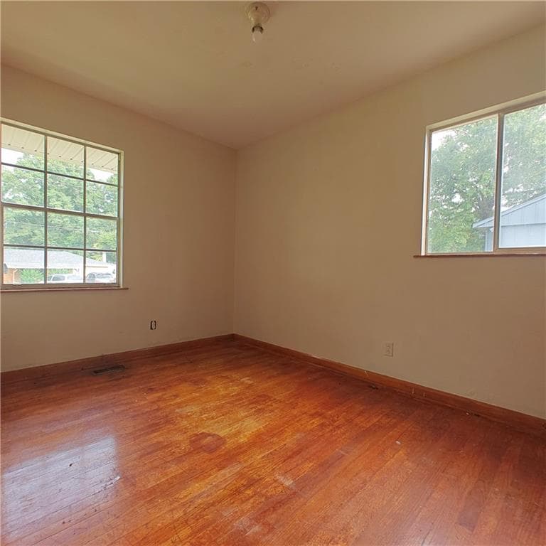 5 bedroom, 3 bathroom, 1,850 sq ft single family residence for rent at 423 Alabama Avenue, Warner Robins, GA 31093 for $1,475 a month — photo 8