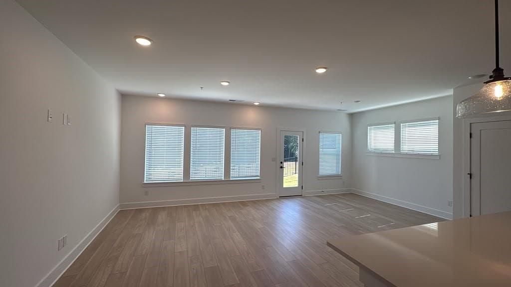 3 bedroom, 3 bathroom, 1,931 sq ft townhouse for rent at 198 Redbud Road, Canton, GA 30114 for $2,300 a month — photo 3