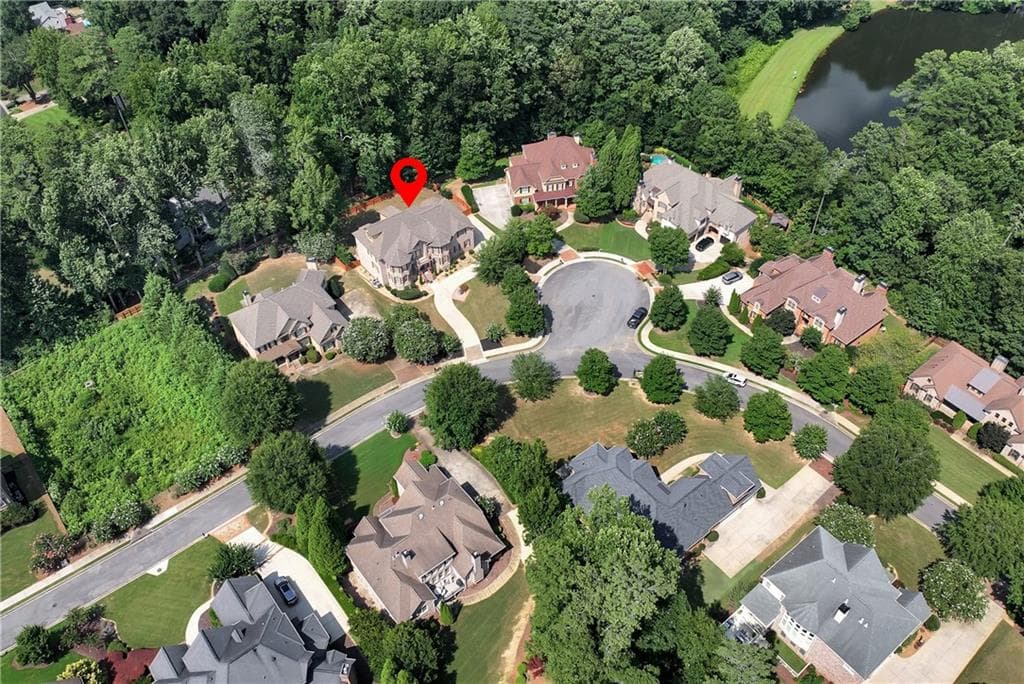 7 bedroom, 9 bathroom, 6,662 sq ft single family residence for sale at 3017 Canton Pines Place, Marietta, GA 30068 — photo 7
