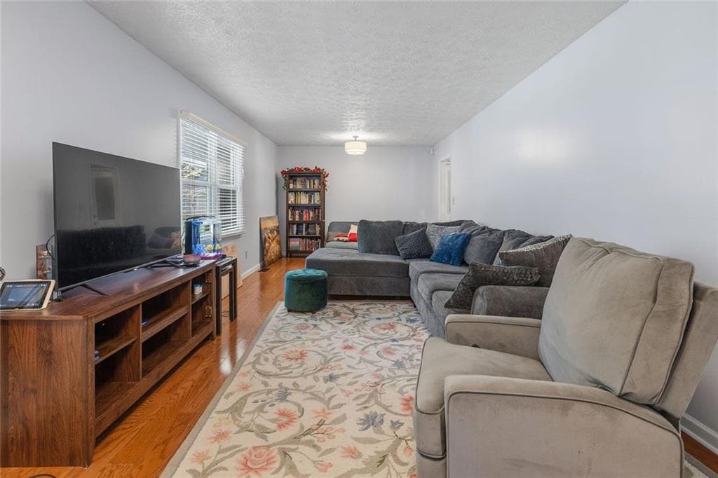 3 bedroom, 2 bathroom, 1,350 sq ft single family residence for sale at 2064 Leatherleaf Court, Marietta, GA 30008 — photo 4