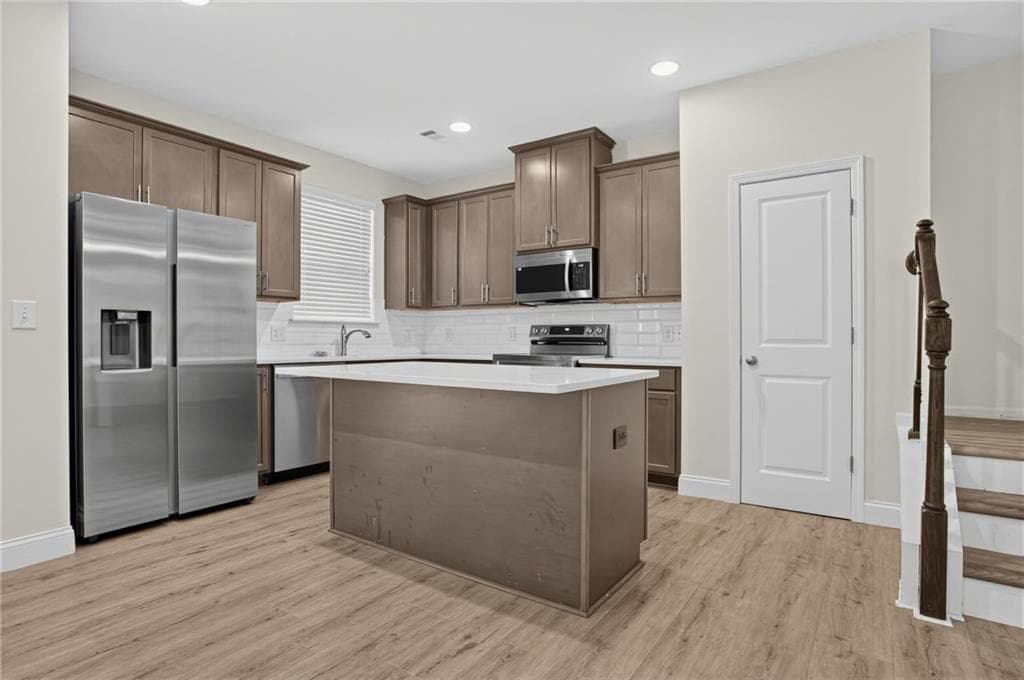 3 bedroom, 3 bathroom, 1,417 sq ft townhouse for rent at 4933 Longview Walk, Decatur, GA 30035 for $1,990 a month — photo 3