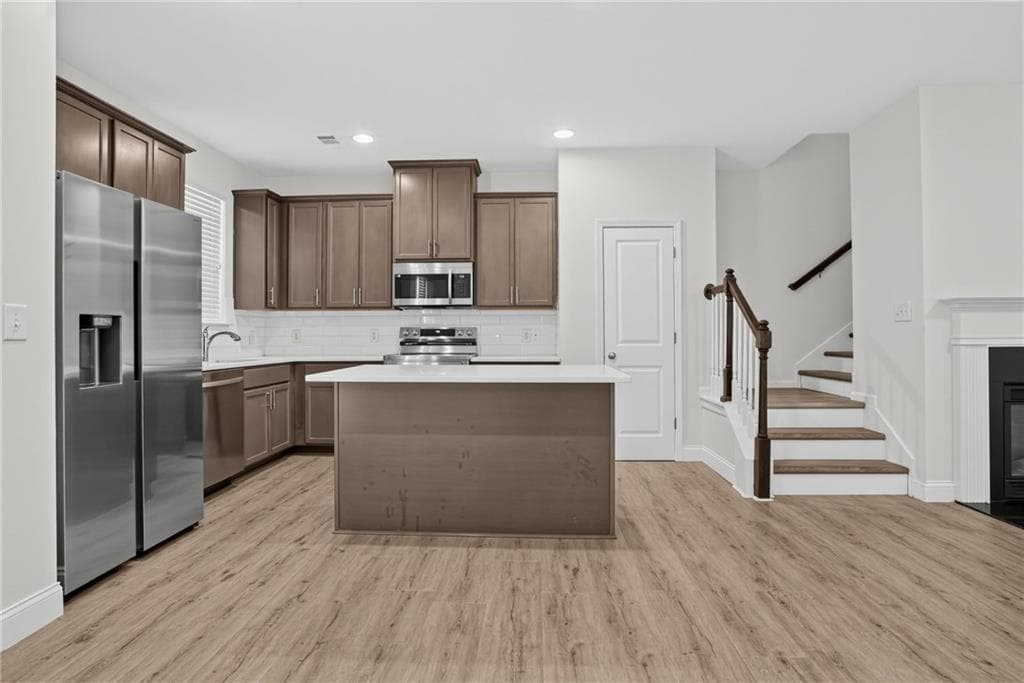 3 bedroom, 3 bathroom, 1,417 sq ft townhouse for rent at 4933 Longview Walk, Decatur, GA 30035 for $1,990 a month — photo 5
