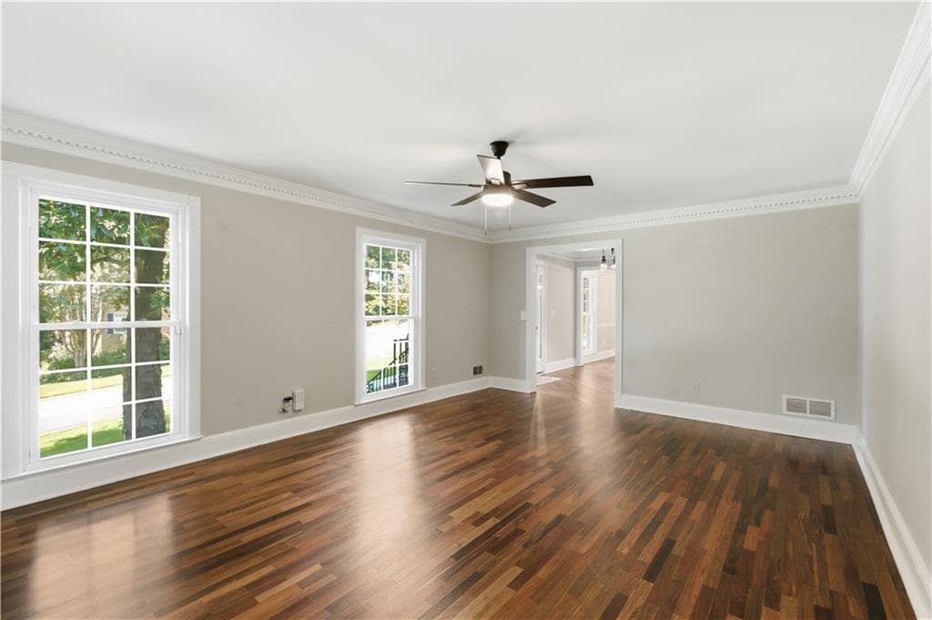 5 bedroom, 4 bathroom, 4,377 sq ft single family residence for sale at 5157 Lakesprings Drive, Dunwoody, GA 30338 — photo 9