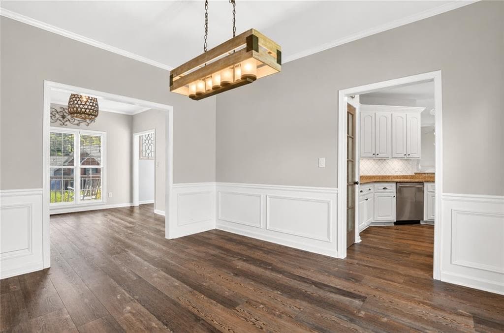 5 bedroom, 4 bathroom, 3,636 sq ft single family residence for sale at 4255 Fairfax Drive, Cumming, GA 30028 — photo 10