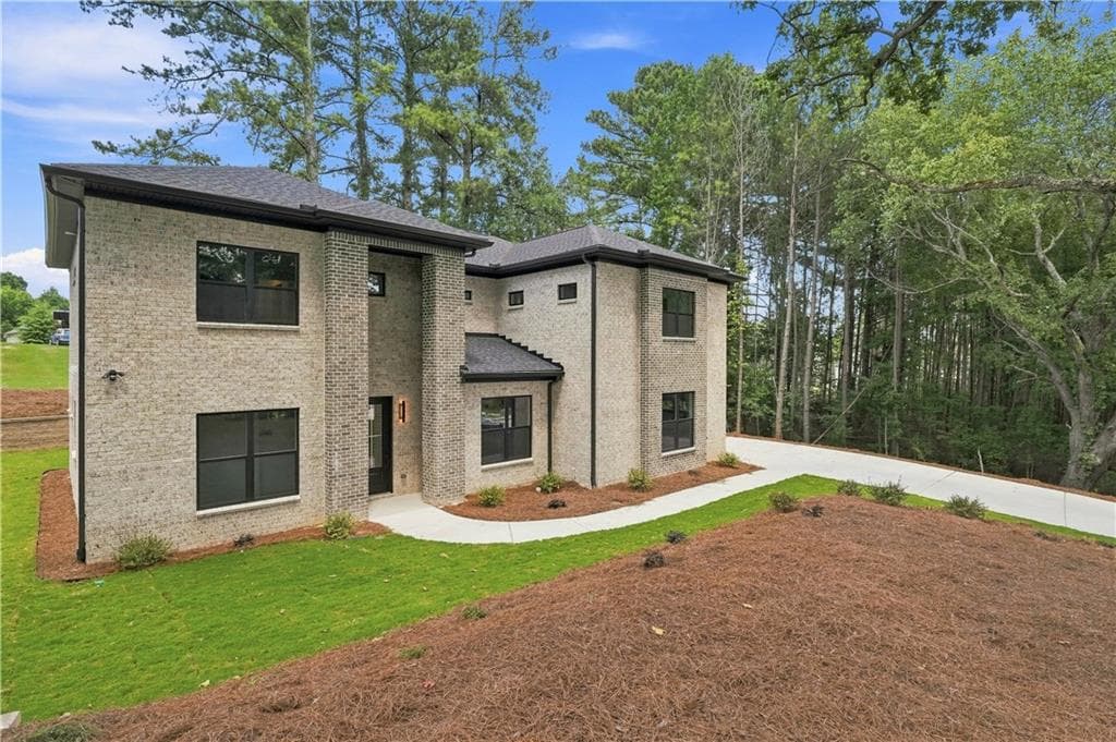 5 bedroom, 5 bathroom, 4,086 sq ft single family residence for sale at 922 Artistry Way, Fairburn, GA 30213 — photo 4