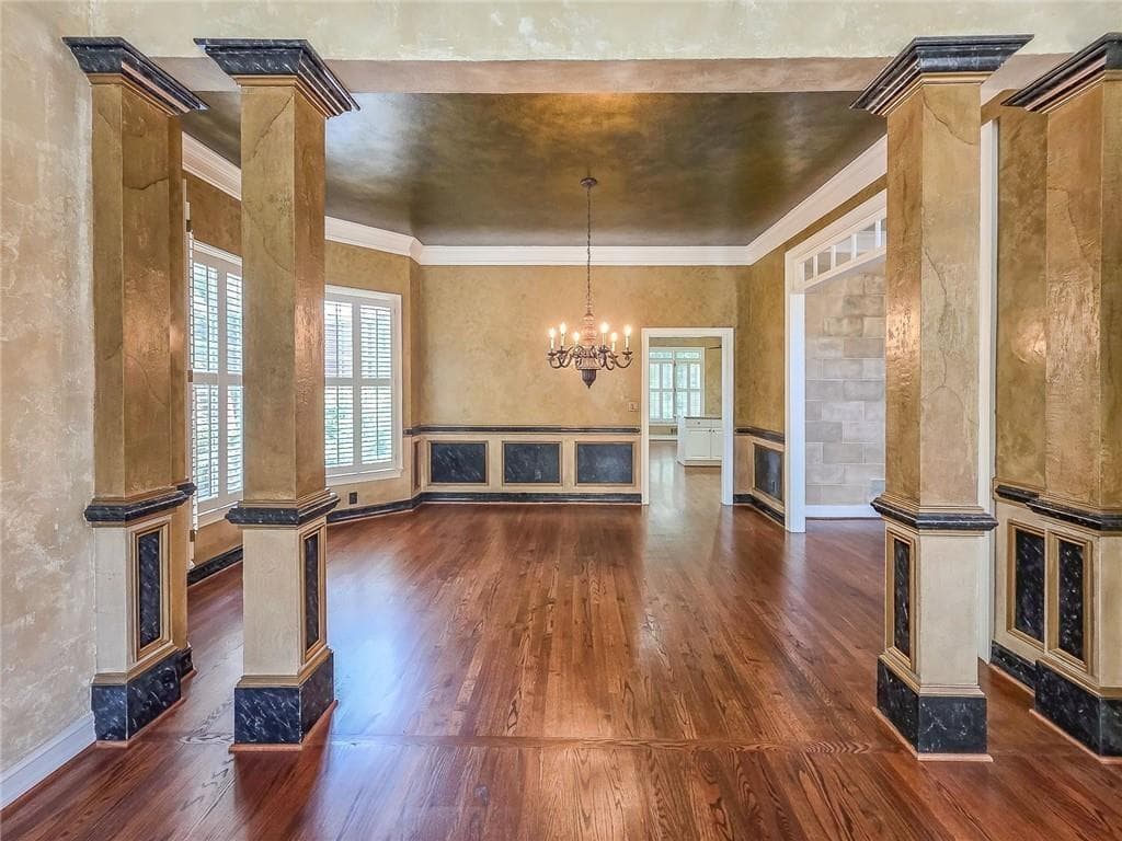5 bedroom, 5 bathroom, 4,042 sq ft single family residence for sale at 770 Glen Royal Drive, Roswell, GA 30076 — photo 9