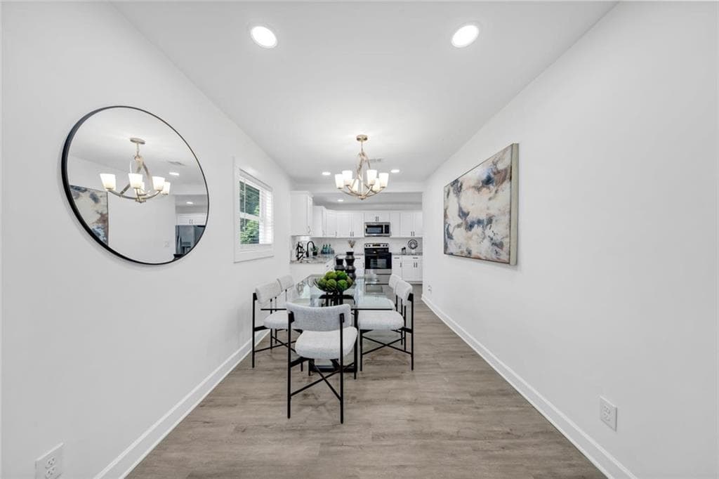 5 bedroom, 4 bathroom, 2,100 sq ft single family residence for sale at 1110 Oak Knoll Terrace, Atlanta, GA 30315 — photo 10