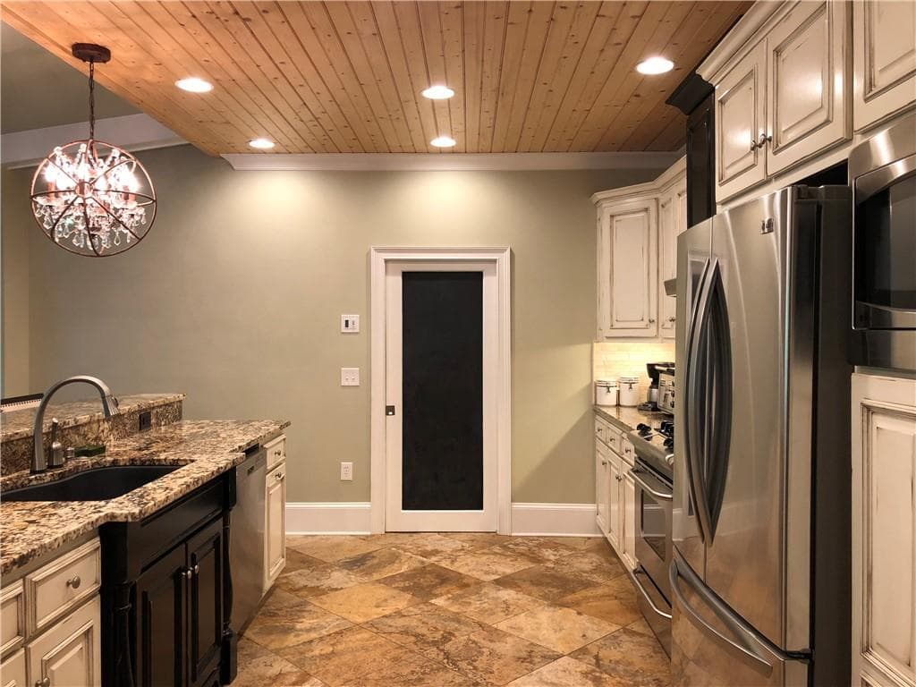 5 bedroom, 3 bathroom, 4,133 sq ft single family residence for rent at 740 Brookline Drive, Marietta, GA 30067 for $3,900 a month — photo 3