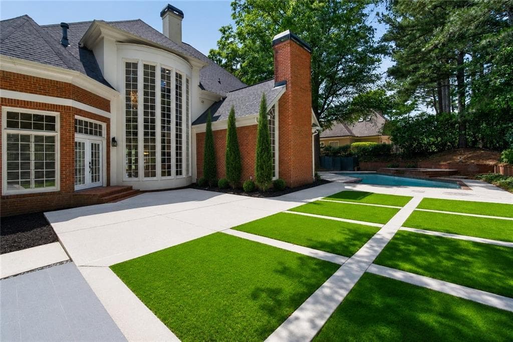 6 bedroom, 7 bathroom, 6,921 sq ft single family residence for sale at 1838 Ballybunion Drive, Johns Creek, GA 30097 — photo 10