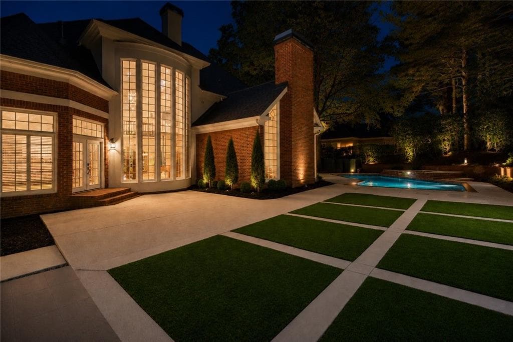 6 bedroom, 7 bathroom, 6,921 sq ft single family residence for sale at 1838 Ballybunion Drive, Johns Creek, GA 30097 — photo 9