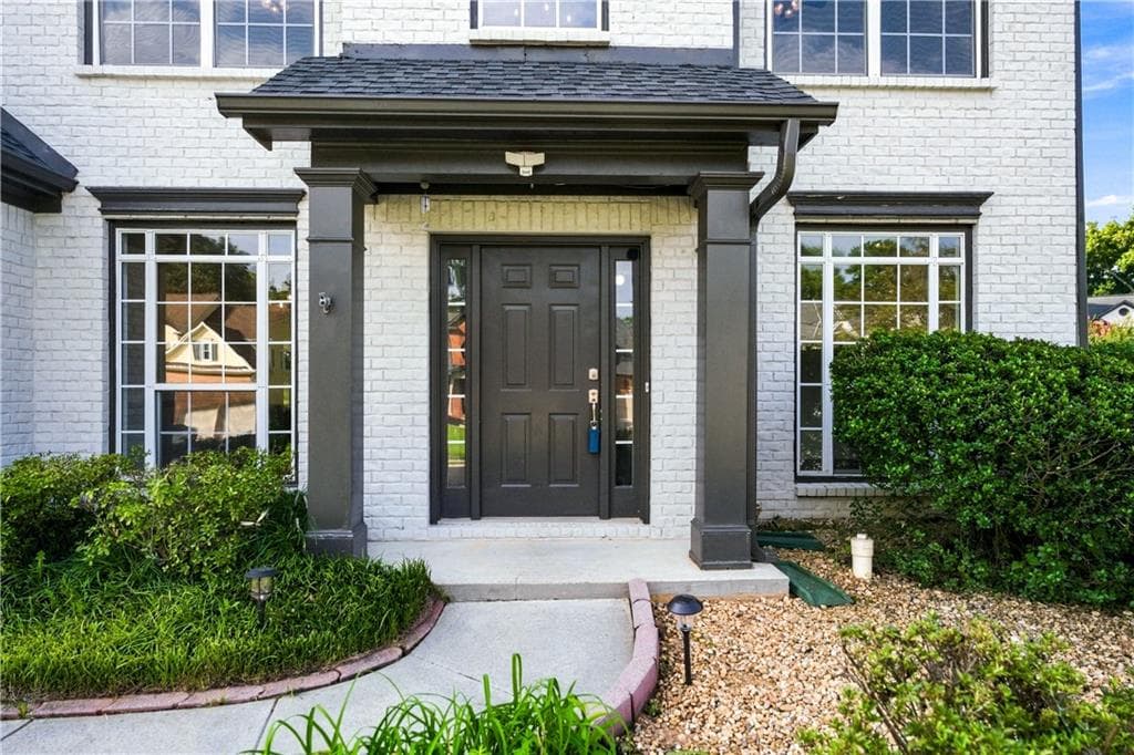 4 bedroom, 3 bathroom, 2,669 sq ft single family residence for sale at 443 Leggett Oaks Lane, Lawrenceville, GA 30043 — photo 3