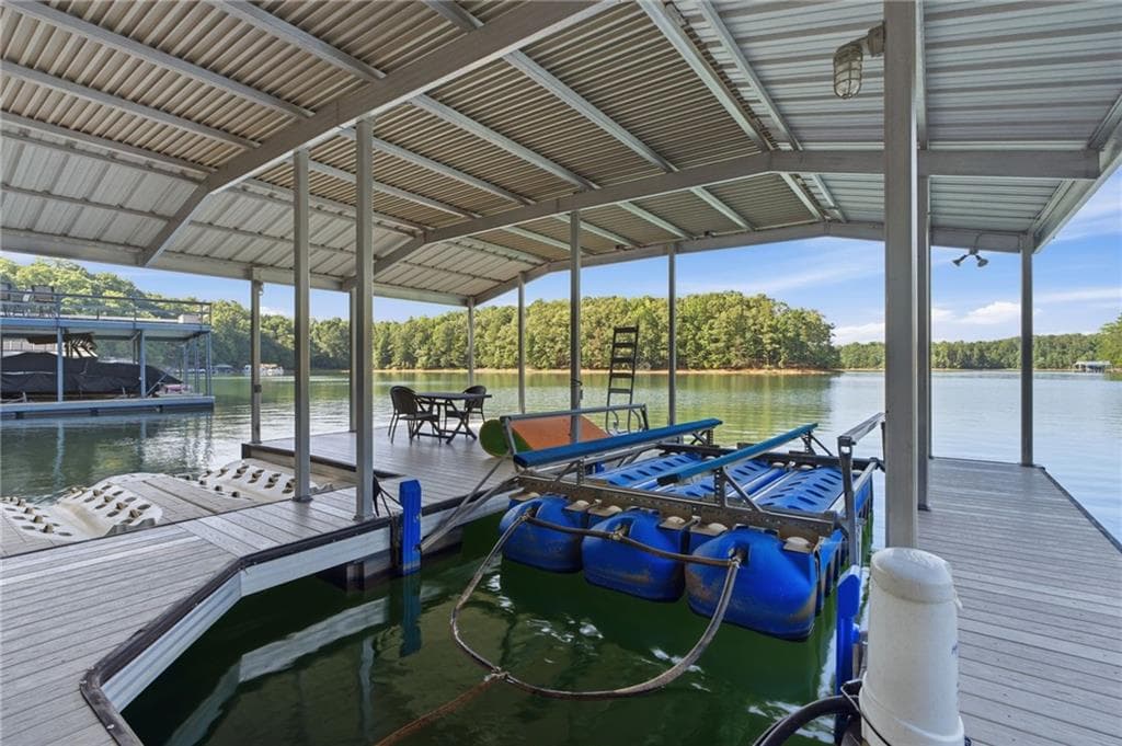 4 bedroom, 5 bathroom, 5,036 sq ft single family residence for sale at 5730 Chestatee Landing Drive, Gainesville, GA 30506 — photo 4