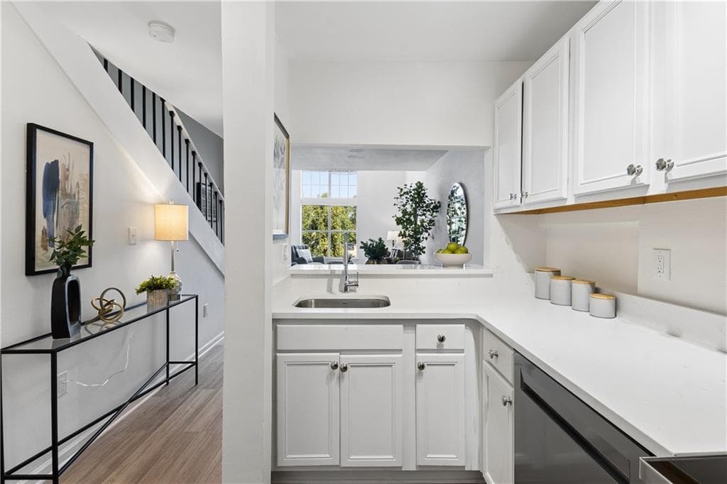 1 bedroom, 1 bathroom, 790 sq ft condominium under contract at 3655 Habersham Road 348B, Atlanta, GA 30305 — photo 5