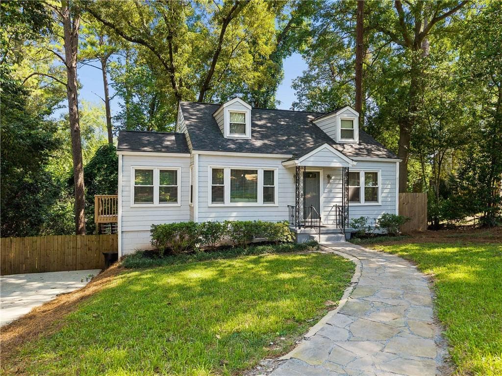 2 bedroom, 2 bathroom, 1,174 sq ft single family residence for sale at 448 E Pharr Road, Decatur, GA 30030