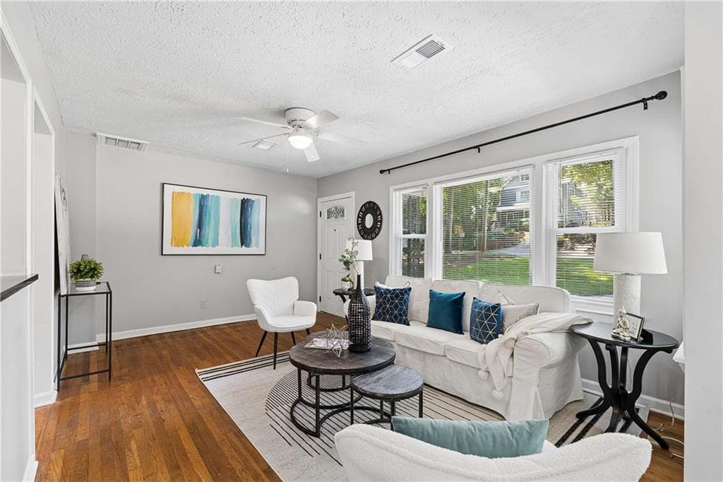 2 bedroom, 2 bathroom, 1,174 sq ft single family residence for sale at 448 E Pharr Road, Decatur, GA 30030 — photo 6