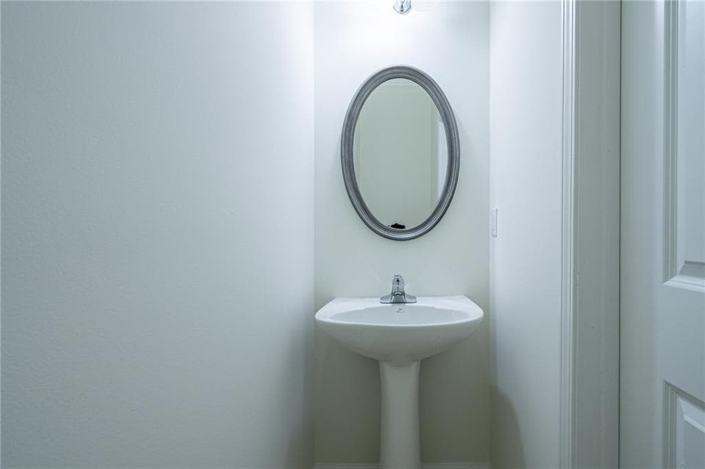 3 bedroom, 3 bathroom, 1,668 sq ft townhouse for sale at 5621 Cobblestone Creek Avenue 14, Mableton, GA 30126 — photo 9