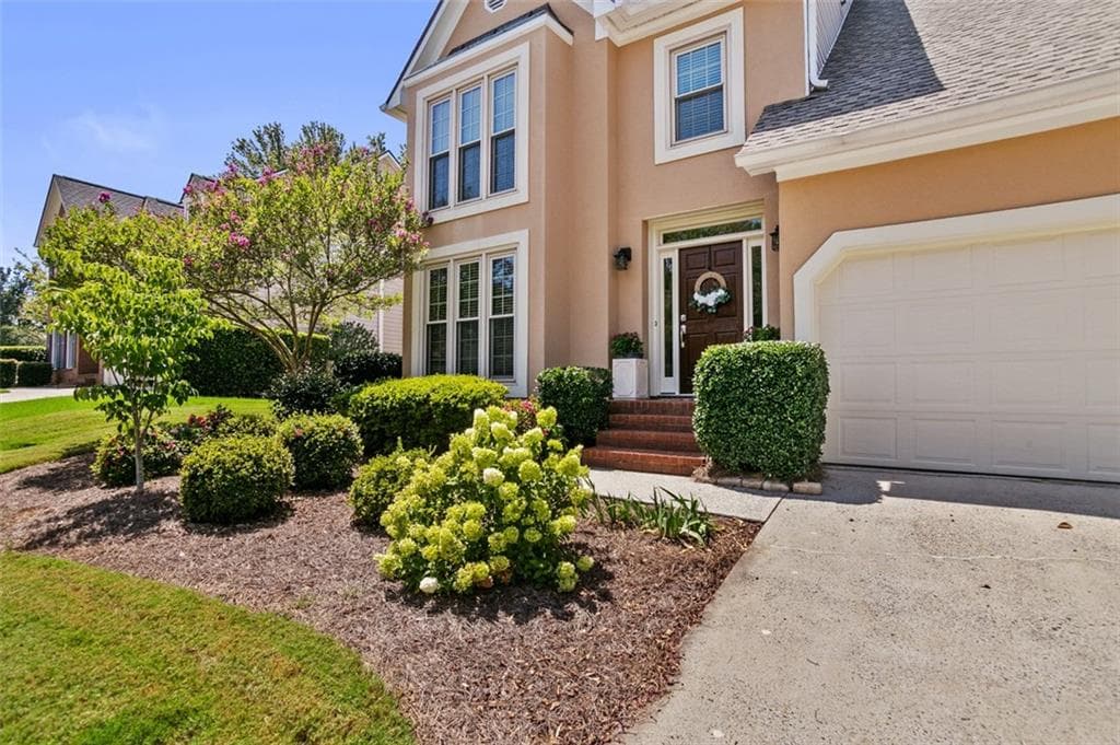 4 bedroom, 3 bathroom, 2,448 sq ft single family residence under contract at 2209 Concord Square, Marietta, GA 30062 — photo 2