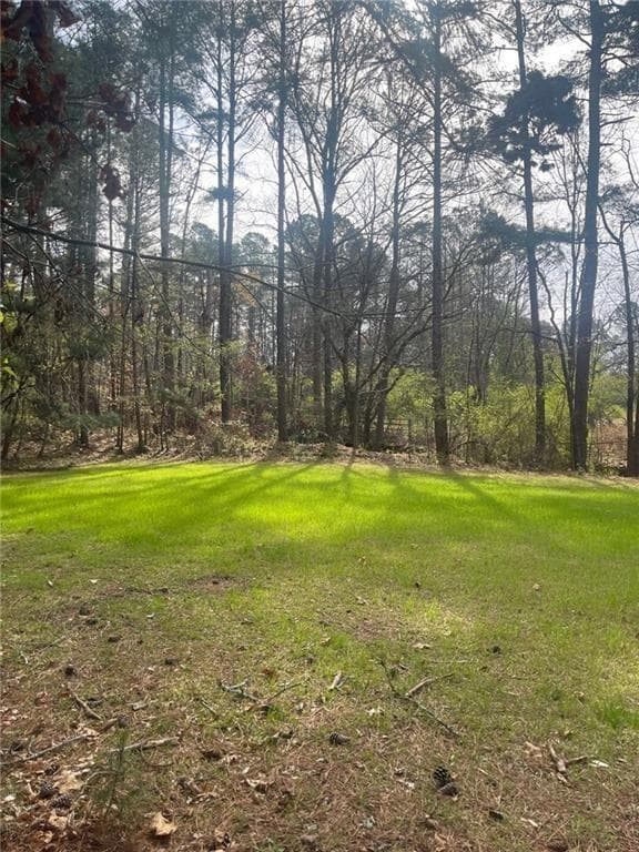 2 bedroom, 1 bathroom, 952 sq ft single family residence for sale at 16040 Henderson Road, Milton, GA 30004 — photo 5