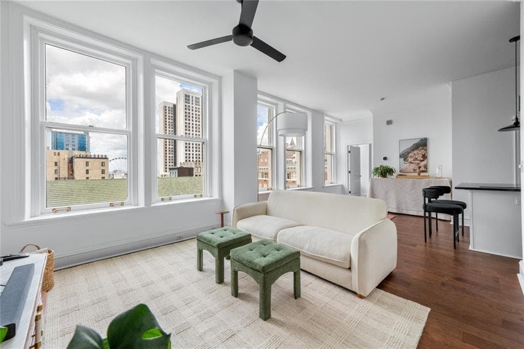 1 bedroom, 2 bathroom, 868 sq ft condominium for sale at 57 Forsyth Street 8D, Atlanta, GA 30303 — photo 2