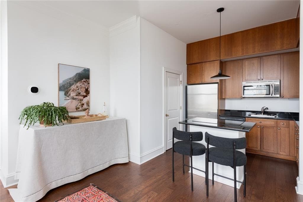 1 bedroom, 2 bathroom, 868 sq ft condominium for sale at 57 Forsyth Street 8D, Atlanta, GA 30303 — photo 7