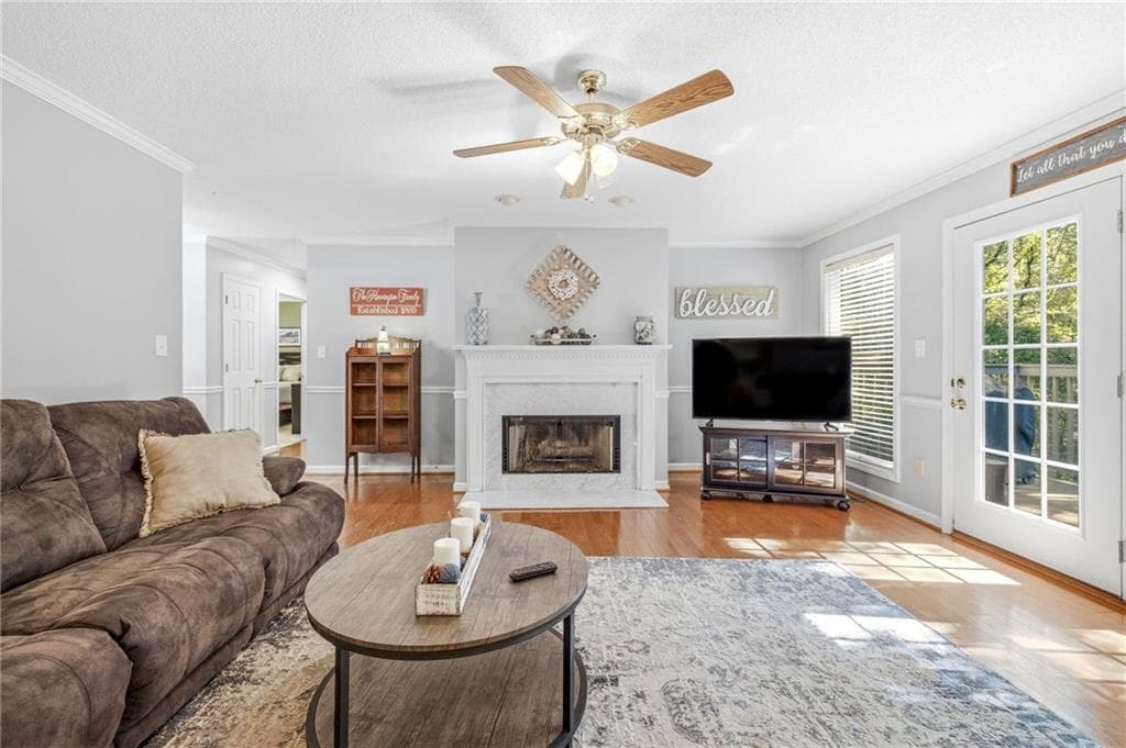 4 bedroom, 3 bathroom, 2,834 sq ft single family residence under contract at 5221 Nimble Wood Way, Flowery Branch, GA 30542 — photo 8
