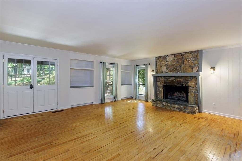 4 bedroom, 4 bathroom, 3,732 sq ft single family residence under contract at 3450 Winfair Place, Marietta, GA 30062 — photo 5